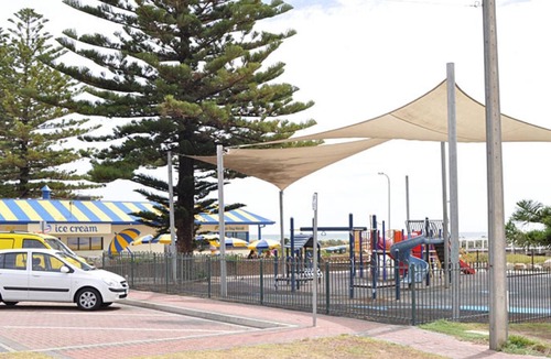 Largs Bay Apartment | Waterfront Unit in Largs Bay