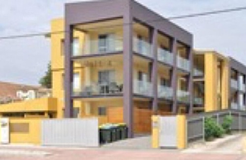 Largs Bay Apartment | Waterfront Unit in Largs Bay