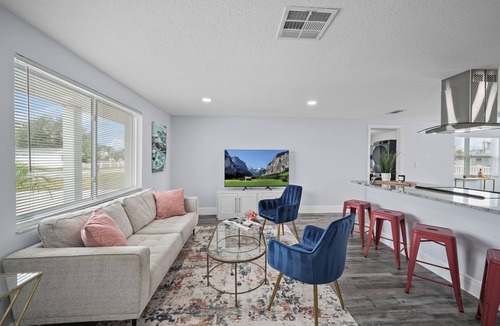 Sea Ranch House | Waterfront Vacation Getaway