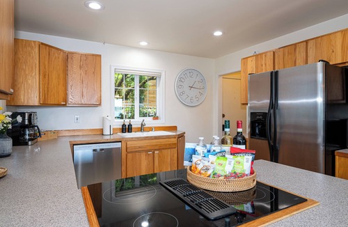 Vashon Island House | Waterfront Vashon Island Home, Beach Access & View