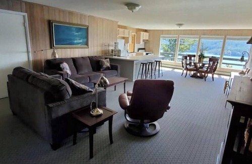 Eastsound House | Waterfront View Rosario Sleeps 10-