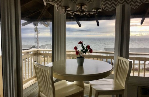 North Truro Apartment | Waterfront-View Studio #21 · Deck, Parking & Free Shuttle to P-Town