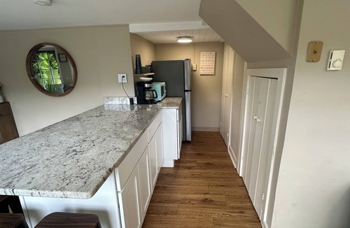 South Britain Apartment | Waterfront View - Unit F