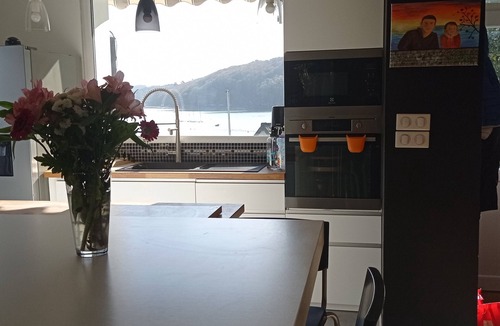 Logonna-Daoulas Villa | Waterfront villa with panoramic sea view