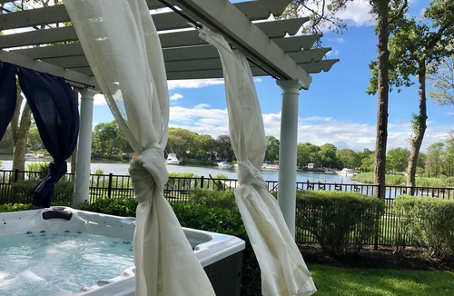 Center Moriches House | Waterfront Villa near Hamptons with pool, hot tub & boat dock