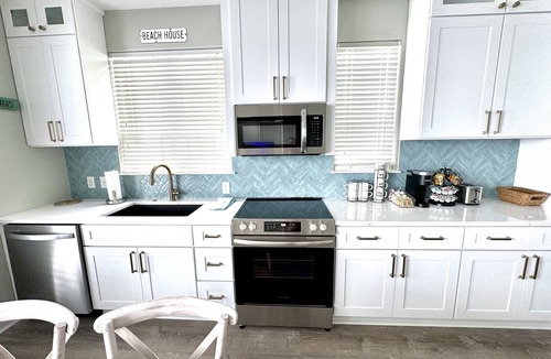 Destin Villa | Waterfront Villa~Heated Pool~Beach-King Beds