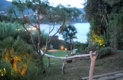 Le Lavandou Villa | Waterfront villa on sandy beach, private beach, pets welcome.