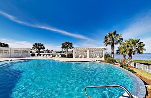Rockport Apartment | Waterfront Villa on St Charles Bay