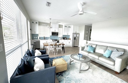 Destin Villa | Waterfront Villa*Steps to Beach*Pool*King Beds