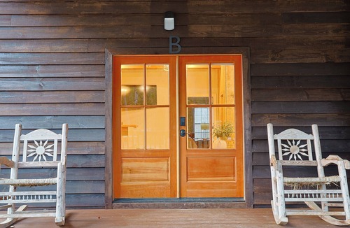 Brandon Cabin | Waterfront w/Fireplace Cozy Retreat