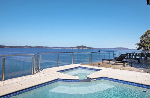 Point Clare House | Waterfront w/pool+ private jetty