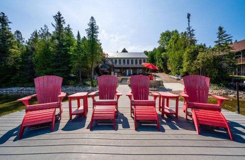 Northern Bruce Peninsula House | Waterfront w sauna, hot tub and boat slip