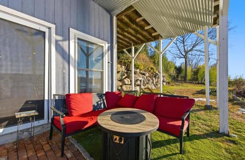 Conning Towers Nautilus Park Apartment | Waterfront Walk Out with Private Terrace