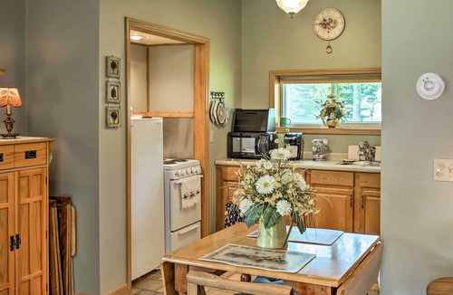 Wellesley Island Apartment | Waterfront Wellesley Island Apt w/Private Dock!