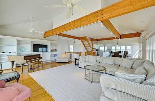 Suffolk County Cottage | Waterfront Westhampton Haven: Private Beach