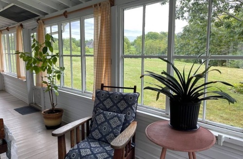 Perry Cottage | Waterfront 'Wildflower Cottage' w/Private Dock!