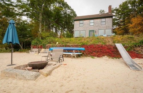 Rockville House | Waterfront With It’s Own Private Sandy Beach