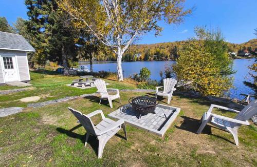 Saint Zenon Ski Chalet | Waterfront with Spa - Etoile Filante