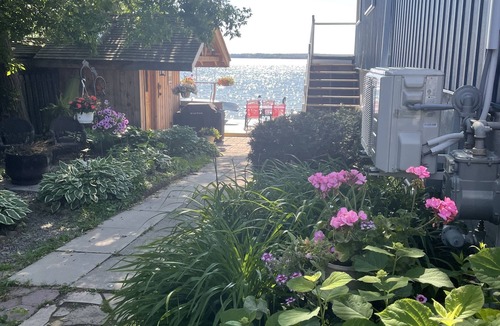 Rama House | Waterfront with sunsets and sand bottom lake