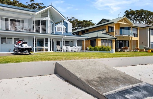 Salamander Bay House | Waterfront Wonderland, 41 Foreshore Drive