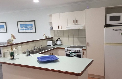 Paynesville House | Waterloo- Absolute waterfront