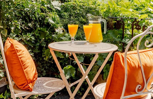 Waterloo House | Waterloo. Calling! Sleep in Style & Historic Vibes