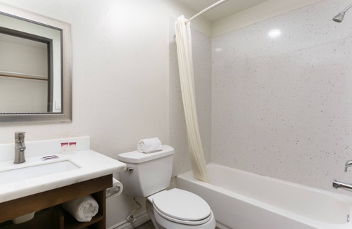 Stockton Hotel | Waterloo Inn