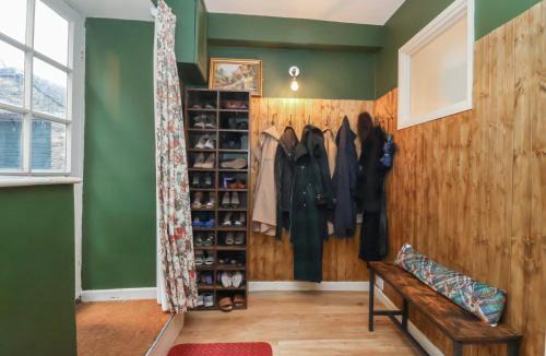 Ozleworth House | Waterloo Mill Cottage