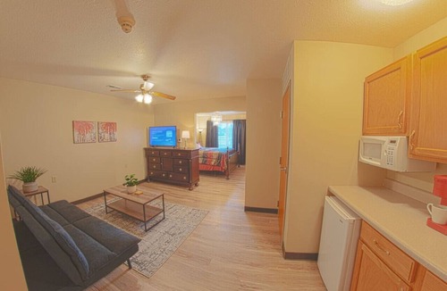 Waterloo Bed & Breakfast | Waterloo Suites King