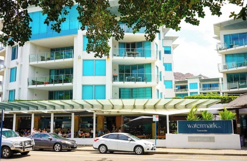 North Ward Apartment | Watermark Luxury Pool | Oceanfront | 2Bed 2Bath Apt