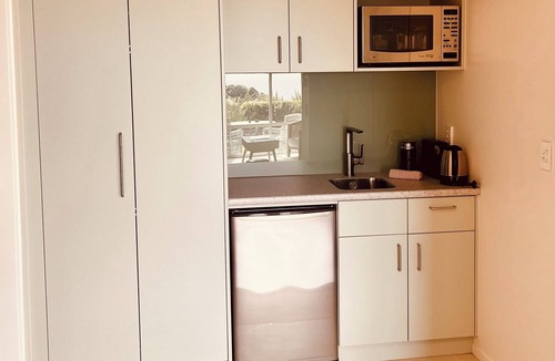 Oneroa Apartment | Watermark Studio Apartments