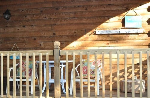 Tranquil Harbour House | Wateroak shaded home with screened porch one direct block from beach