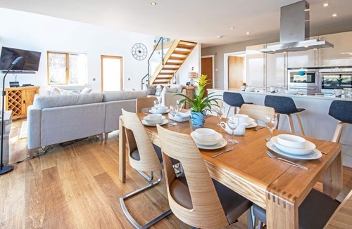 South Cerney House | Waters Edge 05, Amaranth Lodge (P)