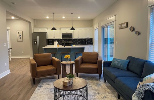 Gravois Mills House | Waters Edge at Station 46