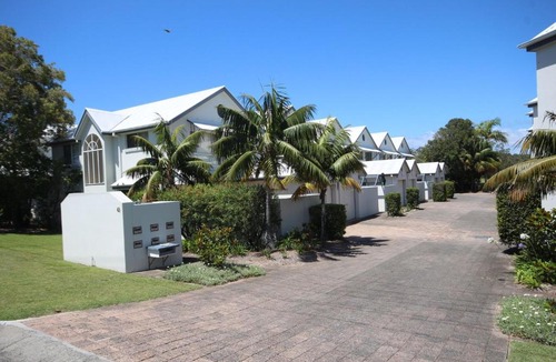 Coffs Harbour House | Waters Edge