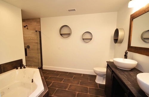 Geneva Bed & Breakfast | Waters Edge B&B Resort
