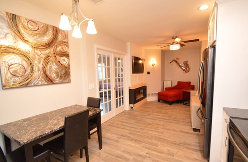 Geneva Bed & Breakfast | Waters Edge B&B Resort