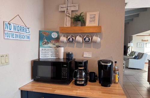 Alligator Point House | Waters Edge Beachfront Private Residence - Ground Level Home