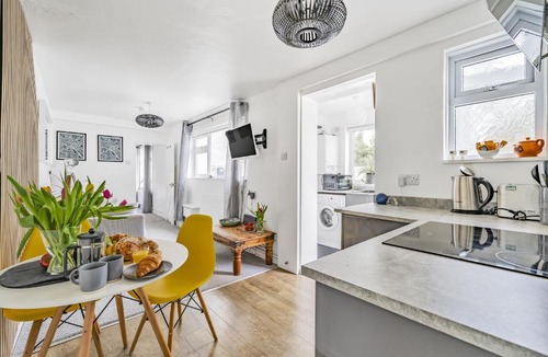 Hayle House | Waters Edge Holiday Home in Hayle, West Cornwall