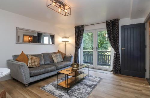 Gargrave House | Waters Edge Lock View