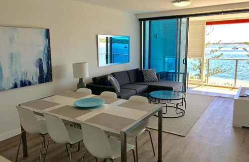 Biggera Waters Apartment | Waters Edge On The Broadwater