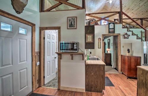 Taswell House | Waters Edge Retreat w/Deck on Patoka Lake!