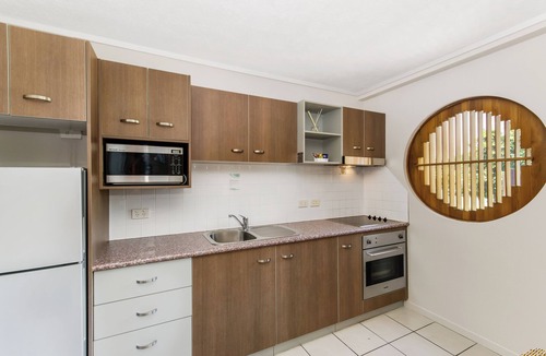 North Ward Hotel | Waters Edge The Strand