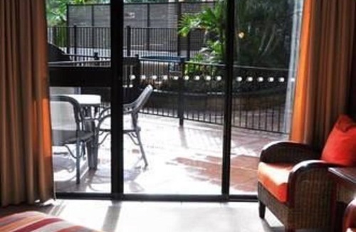 North Ward Hotel | Waters Edge The Strand