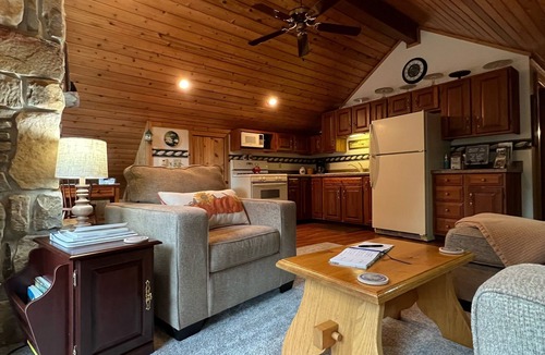 Ohiopyle Ski Chalet | Water’s View at Schaefer’s Cove