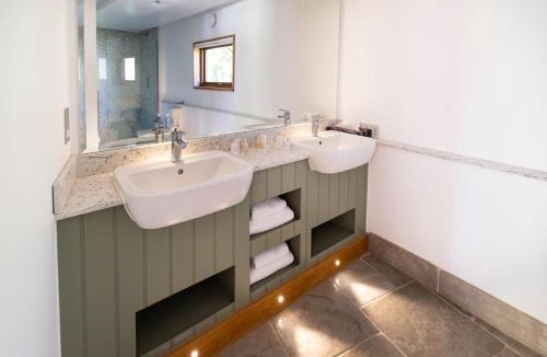 Freefolk Hotel | Watership Down Inn