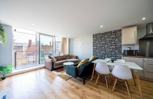 Newham Apartment | WATERSIDE 2 BDR FLAT 5 minutes to ExCel