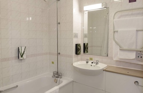 Warrington Hotel | Waterside By Greene King Inns