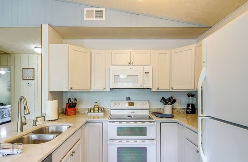 Bean Station House | Waterside Cherokee Lake Home w/ Private Dock!