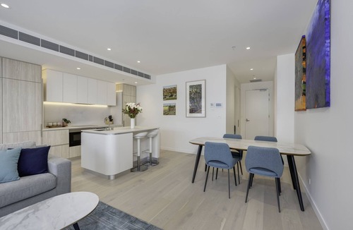 Newcastle Apartment | Waterside - Chic Living-Views-CBD-Free Parking